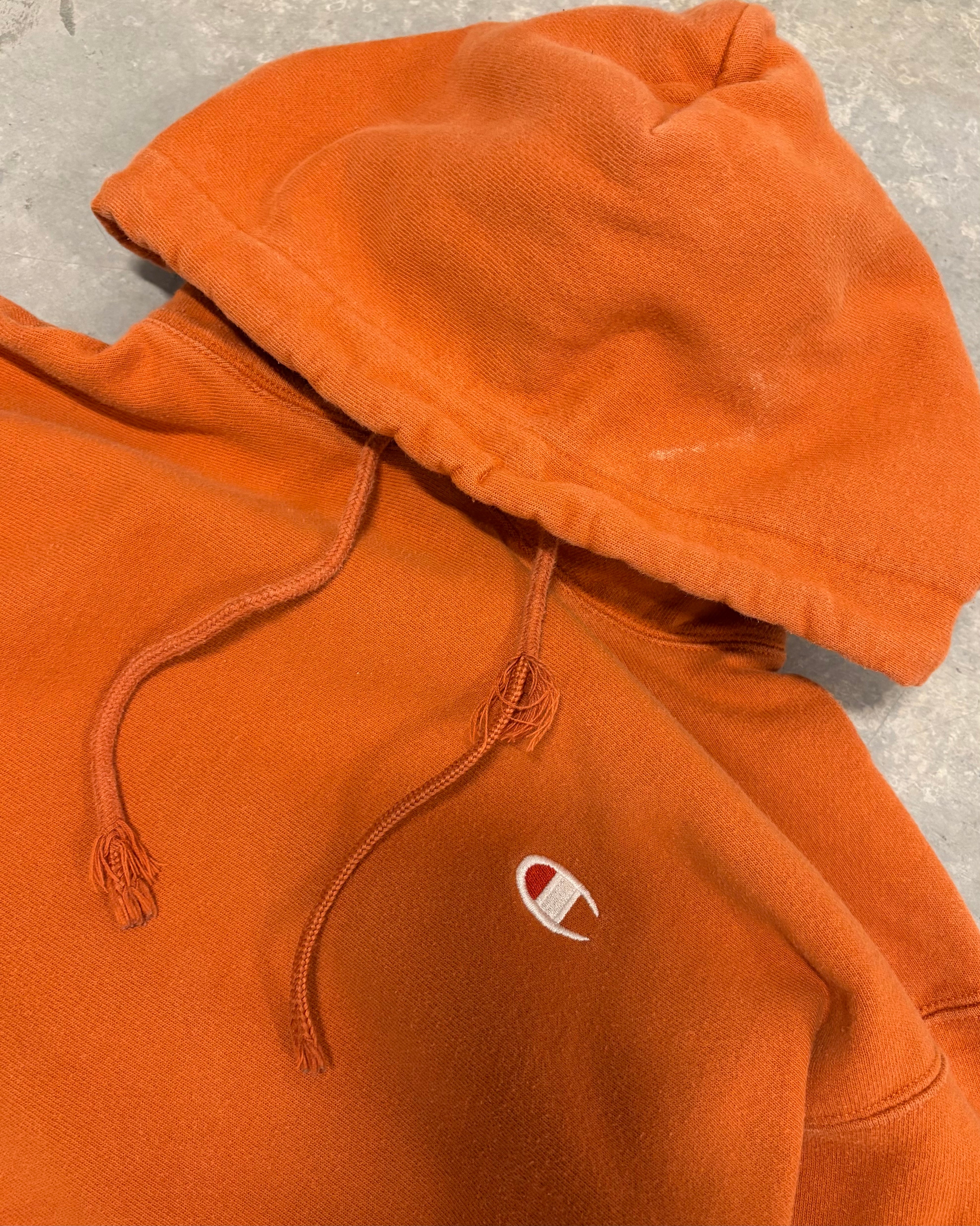 VINTAGE ORANGE REVERSE WEAVE CHAMPION HOODIE - M